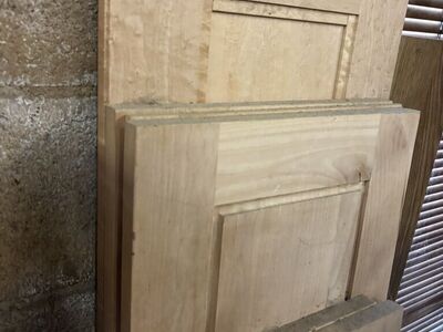 LOT OF KITCHEN CABINETS