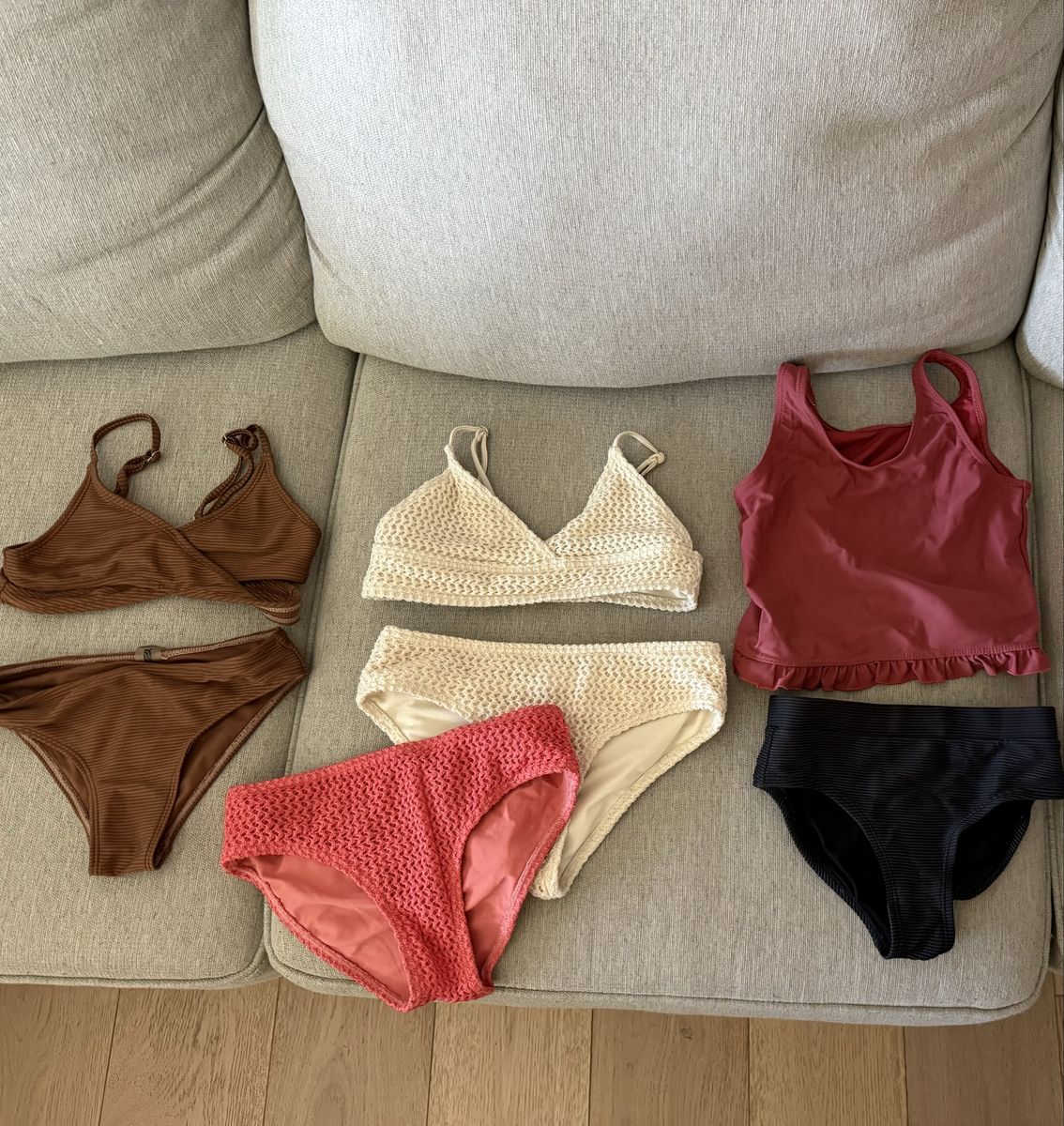 Shein & Janela Bay teen girl Swimwear Lot (5 pcs) - XS Bikini Tops, Bottoms & Tankini