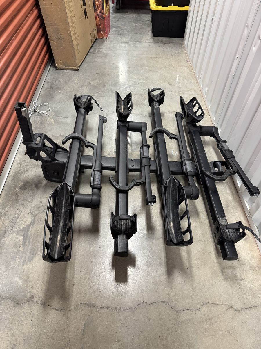 Thule T2 Pro XT 4-Bike Hitch Mount Rack - Black, Excellent Condition