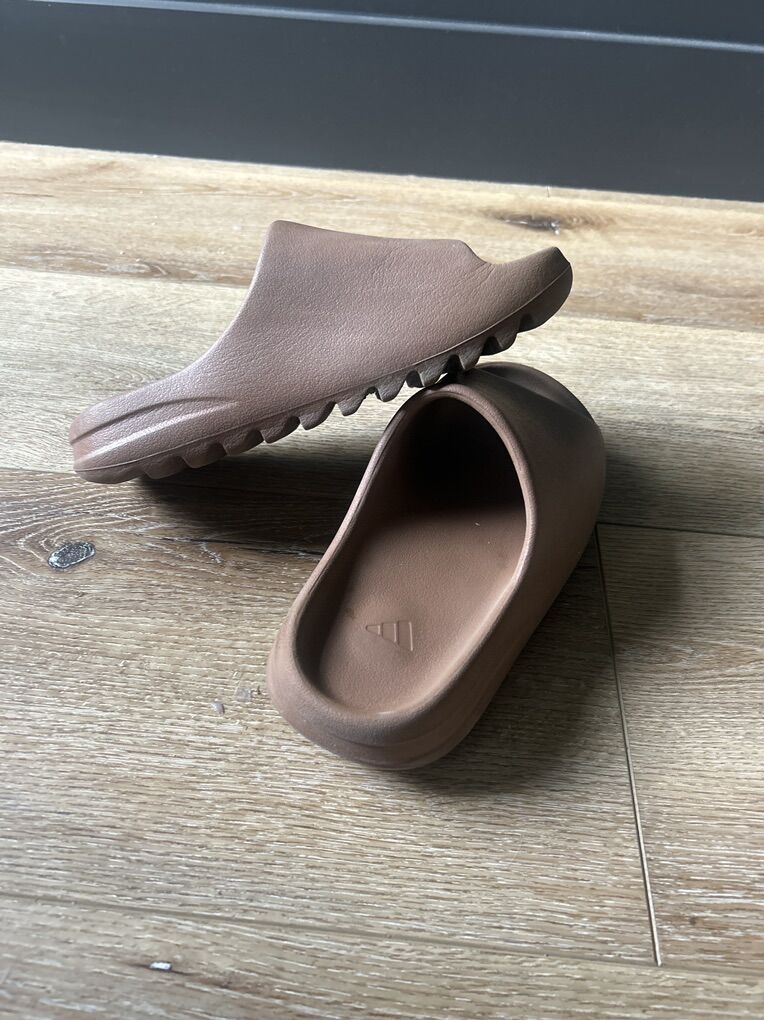 Yeezy Slides Womens 8