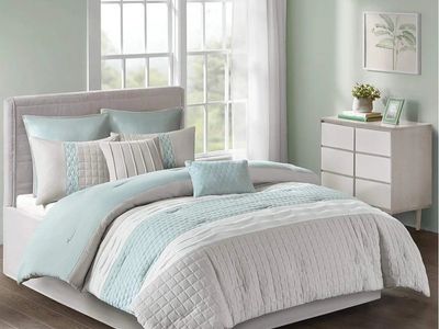 NEW 510 DESIGN Cozy Comforter Set - Geometric Honeycomb Design, All Season Down Alternative Casual Bedding with Matching Shams,