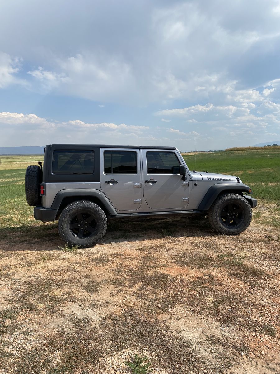 2016 JEEP WRANGLER Black Bear