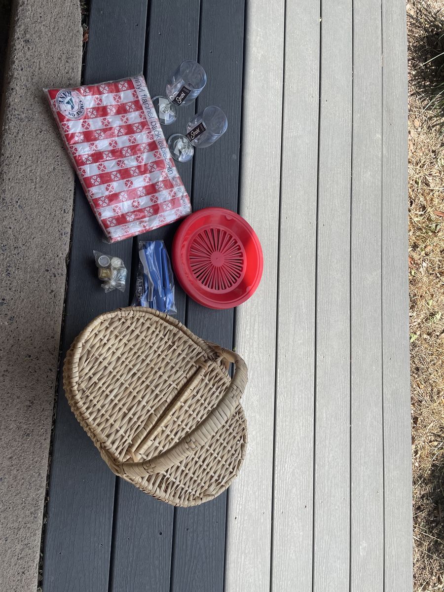 Picnic basket set