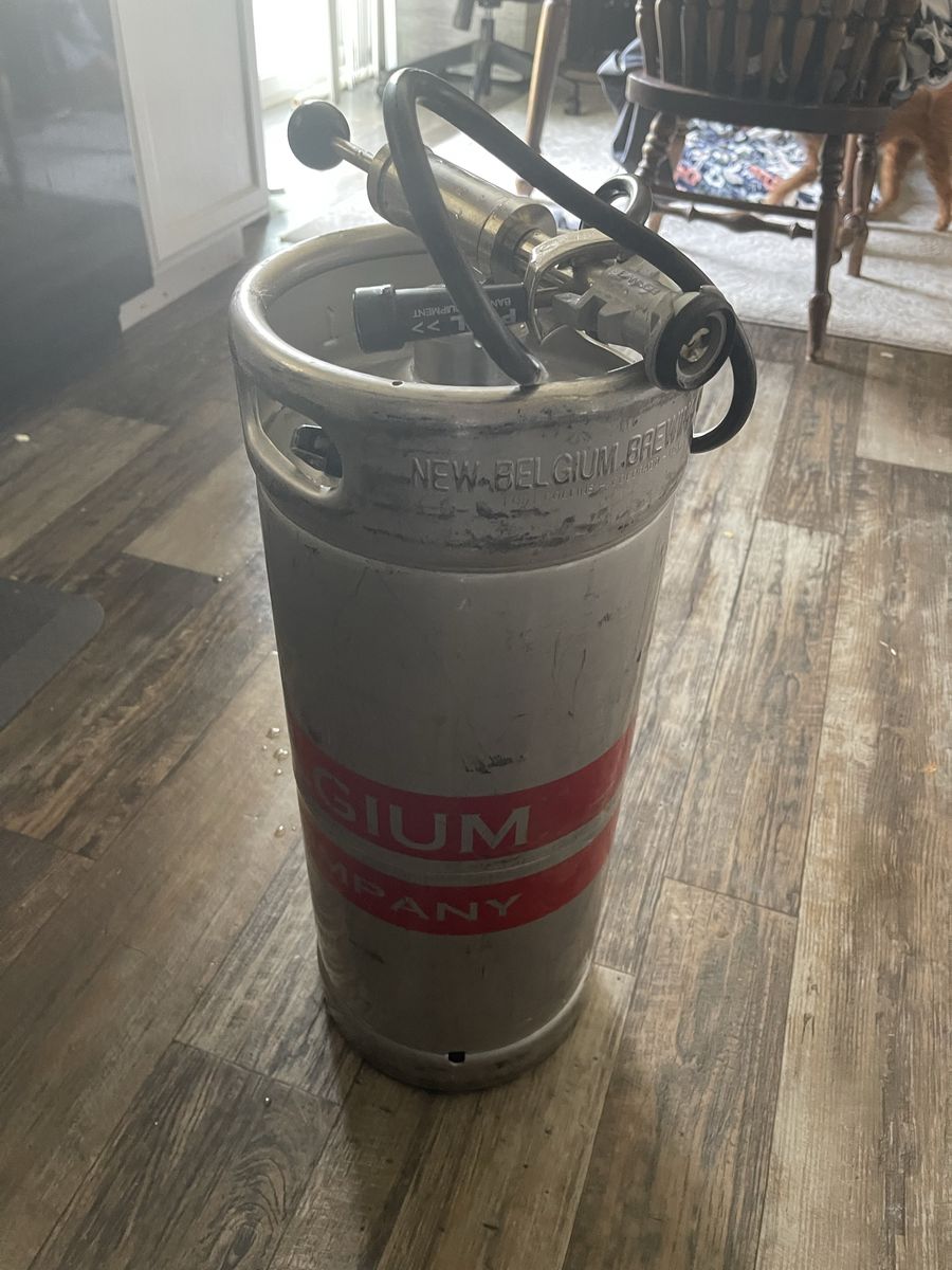 Empty New Belgium Brewing Co. Stainless Steel Beer Keg with Tap 19.5 gallon- Used