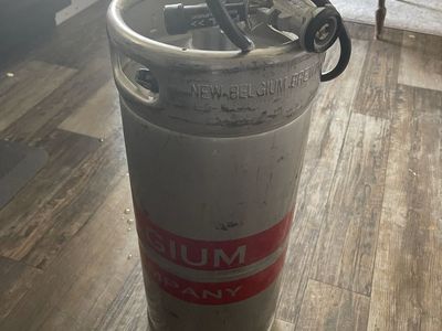 Empty New Belgium Brewing Co. Stainless Steel Beer Keg with Tap 19.5 gallon- Used