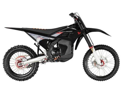 2025 Arctic Leopard EX 800