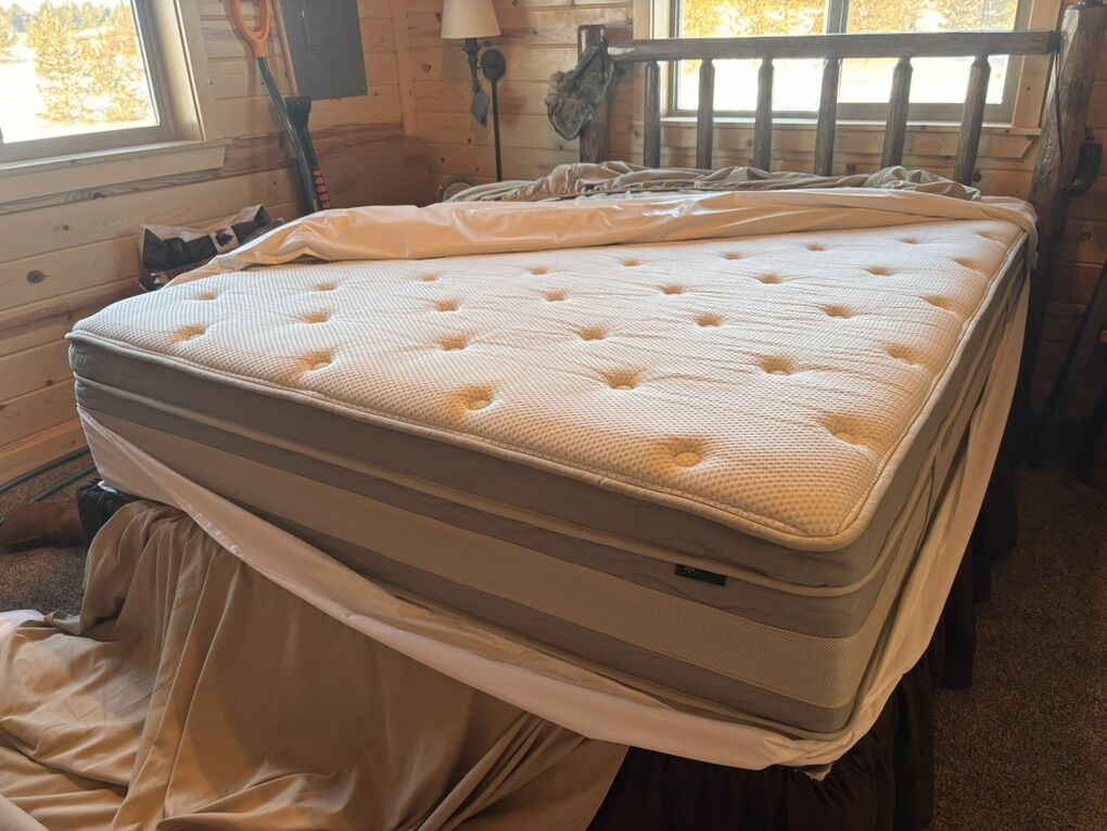 ZINUS 14 Cooling Comfort Queen Matress