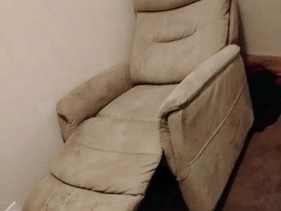 Reclinable LoveSeat Chair