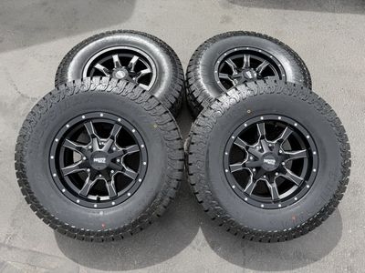 New LT265/75r16 AT Moto Metal MO970 6x5.5 Chevy GM