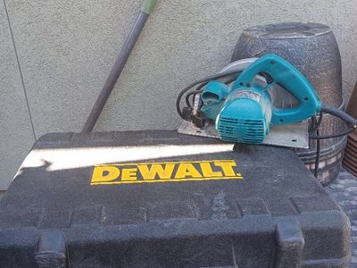 DeWalt 18V Cordless 4-Piece Power Tool