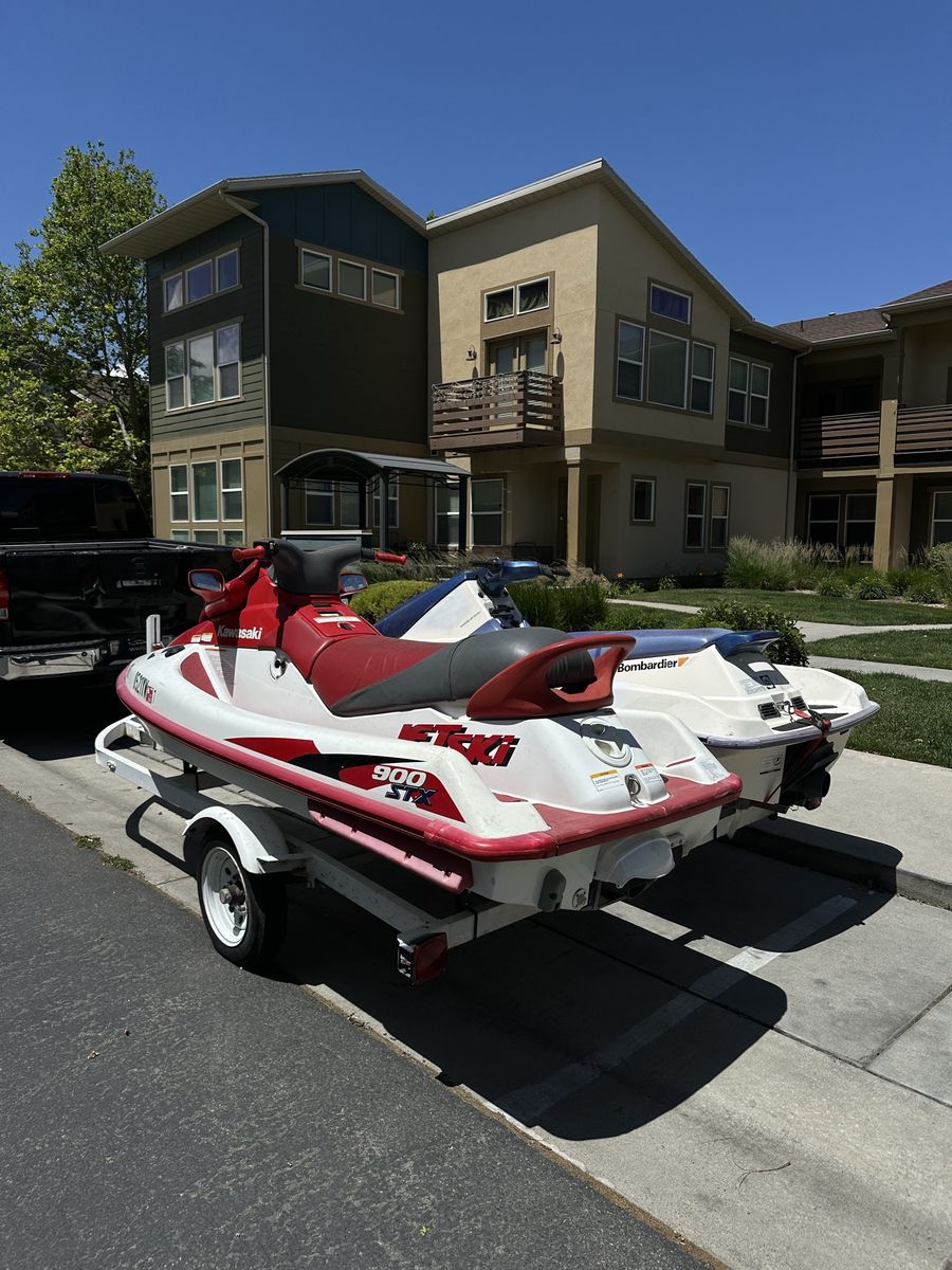 Jetskis