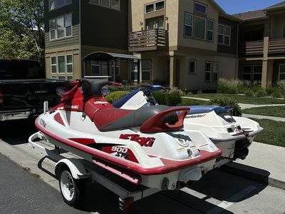 Jetskis
