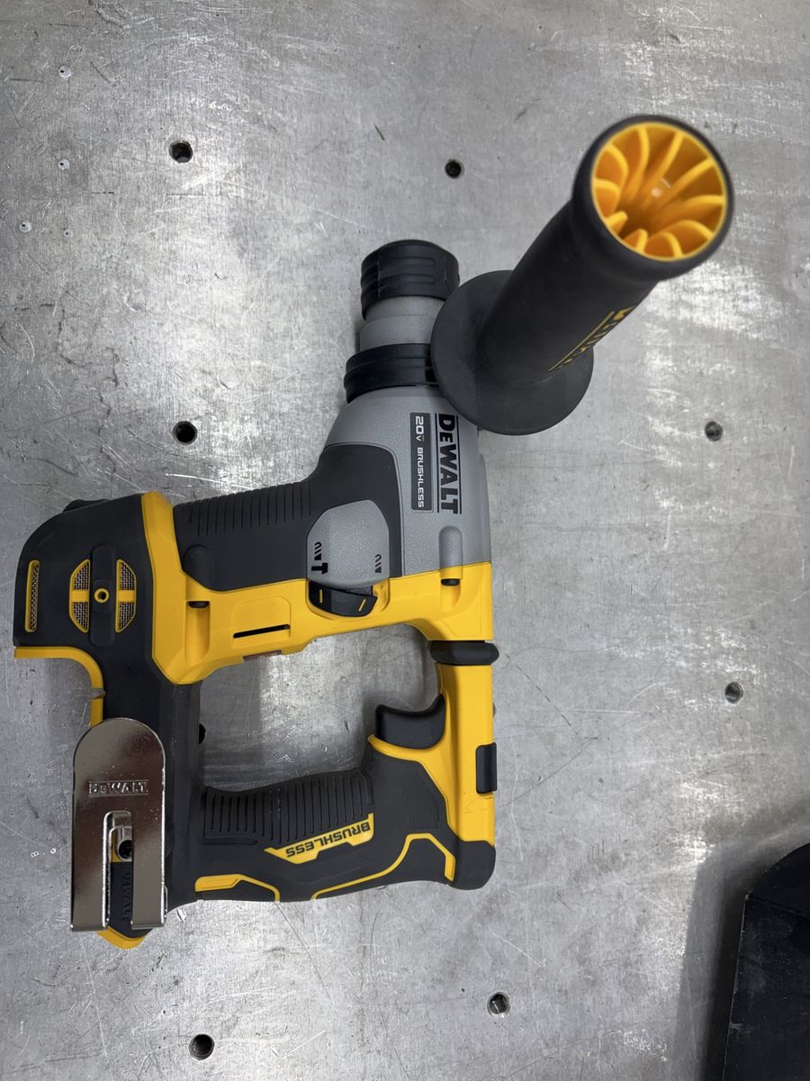 DeWalt DCH172 20V MAX XR Brushless 5/8" SDS Plus Rotary Hammer Drill Tool Only
