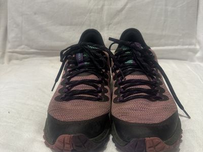 Merrell Women’s 8.5 WP Mesh Mauve Trail Shoes