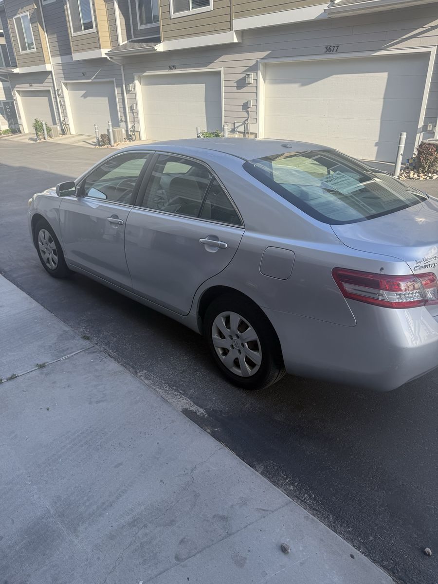 2011 Toyota Camry LE