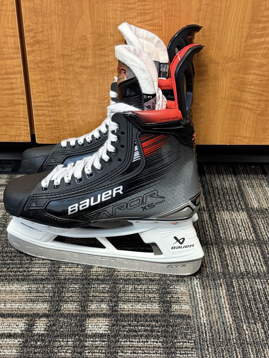 Bauer X5 Pro Hockey skates