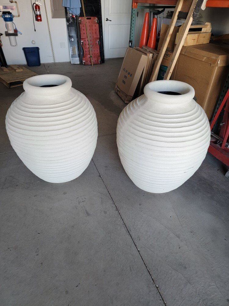 Decorative Pots (not Outdoors)