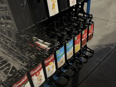 Organizing food storage