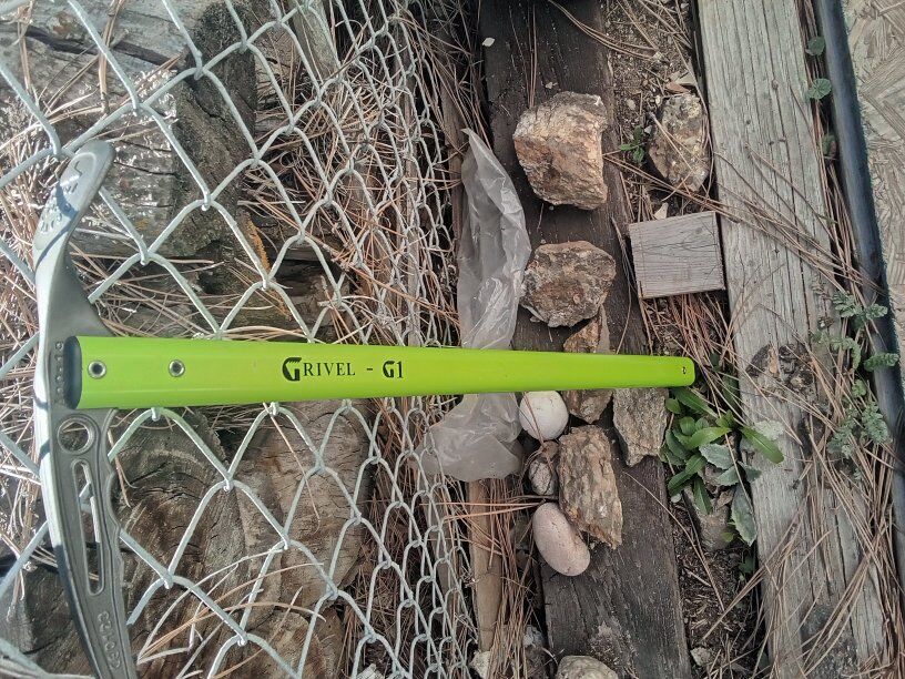 Grivel (ice climbing pic)