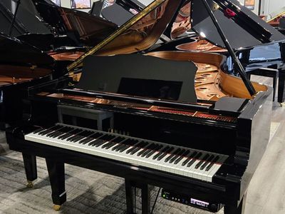 Yamaha C7 Conservatory Polished Ebony Disklavier Grand Piano