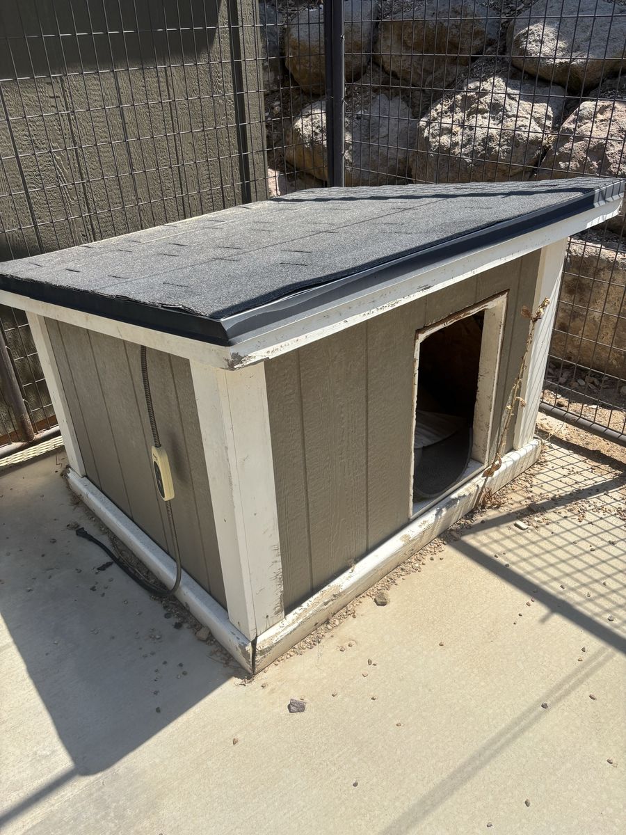 Outdoor Wooden Dog House with Asphalt Shingle Roof