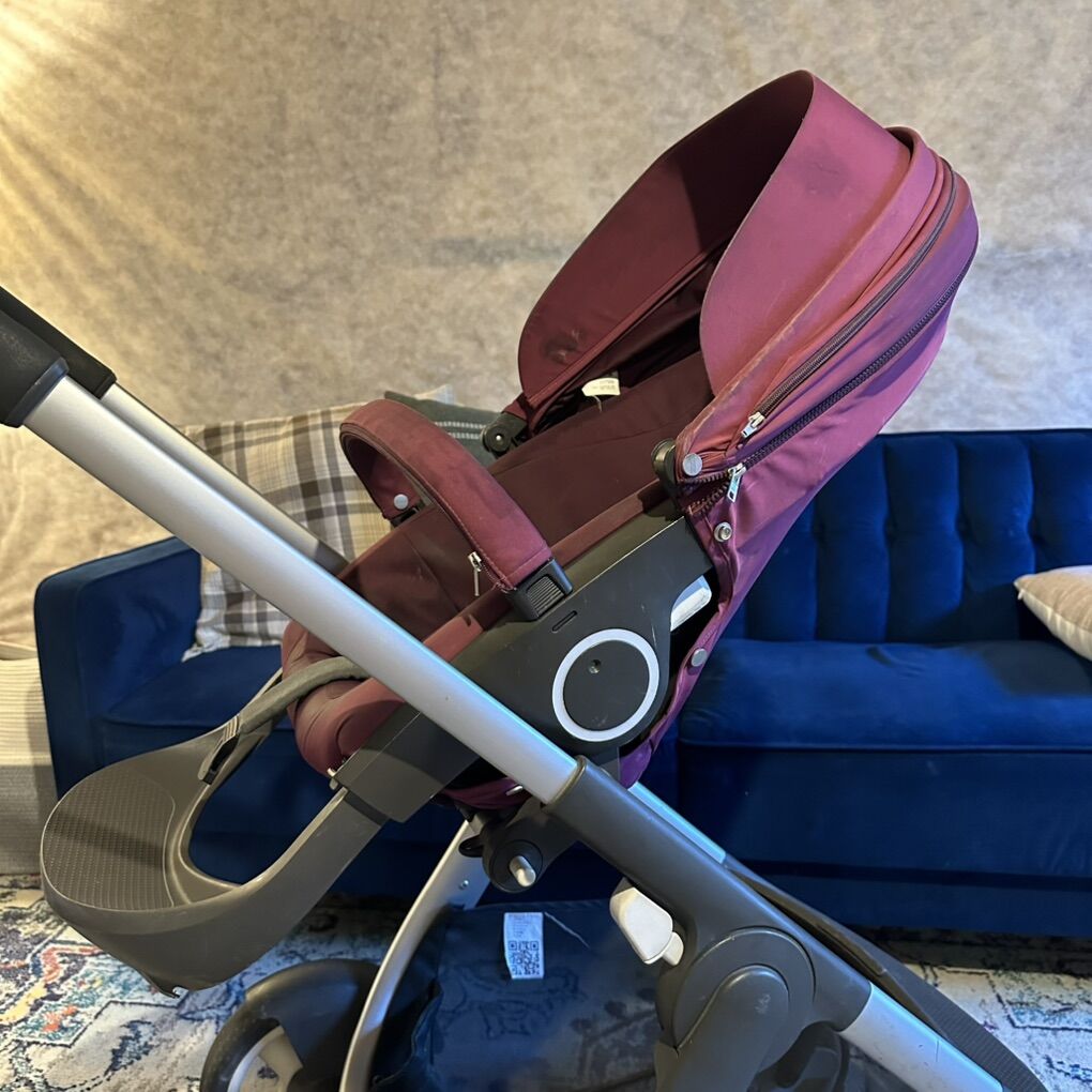 STOKKE Adjustable Stoller