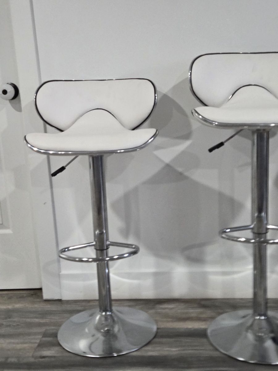 Bar Stools Set of 2 with Backrest and Footrest Kitchen Island Stools, White
