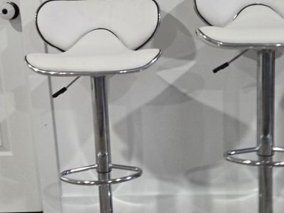 Bar Stools Set of 2 with Backrest and Footrest Kitchen Island Stools, White