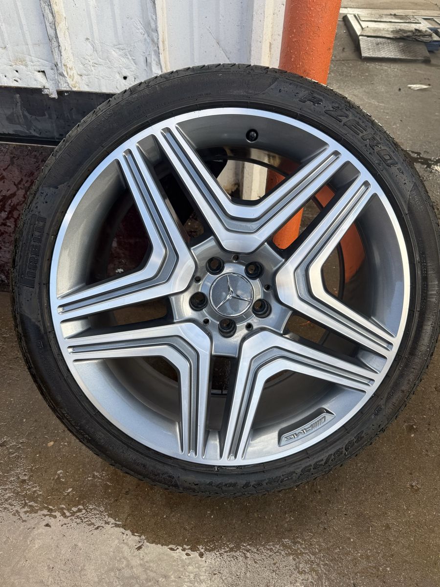 Mercedes wheels and tires