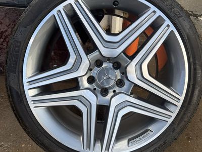 Mercedes wheels and tires