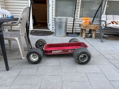 Radio flyer wagon