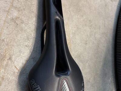 selle italia XR saddle