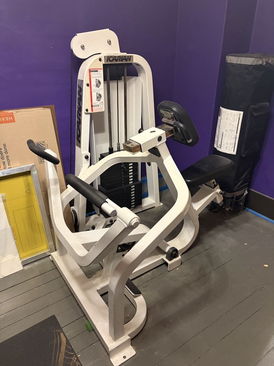 Icarian Seated Row 310 Back Machine - Commercial Grade, Plate Loaded, White