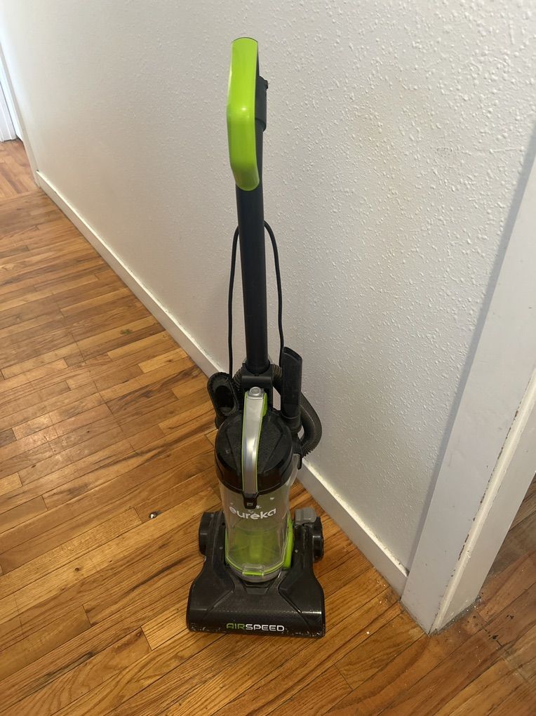 Eureka Airspeed Vacuum With Attachments