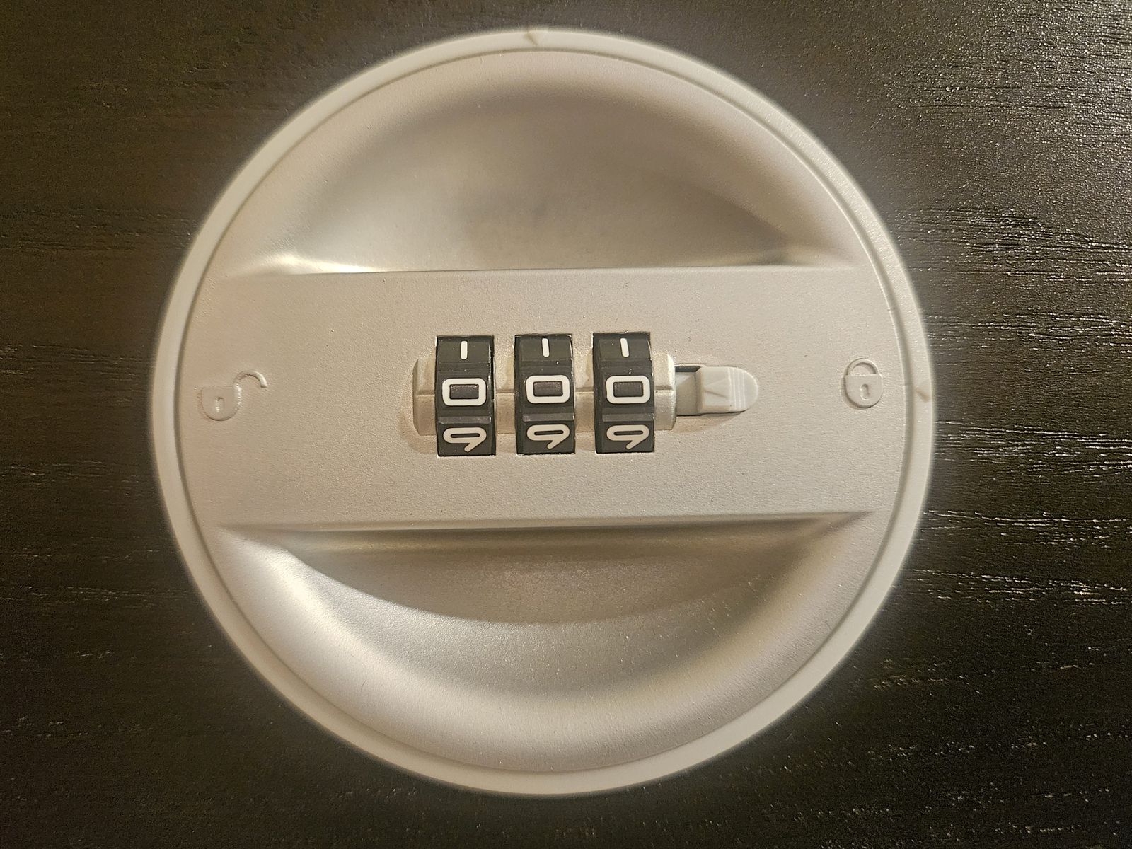 Locking Filing Cabinet