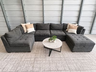 Thomasville Tisdale 6-Piece Modular Sectional with Storage Ottoman — FREE DELIVERY