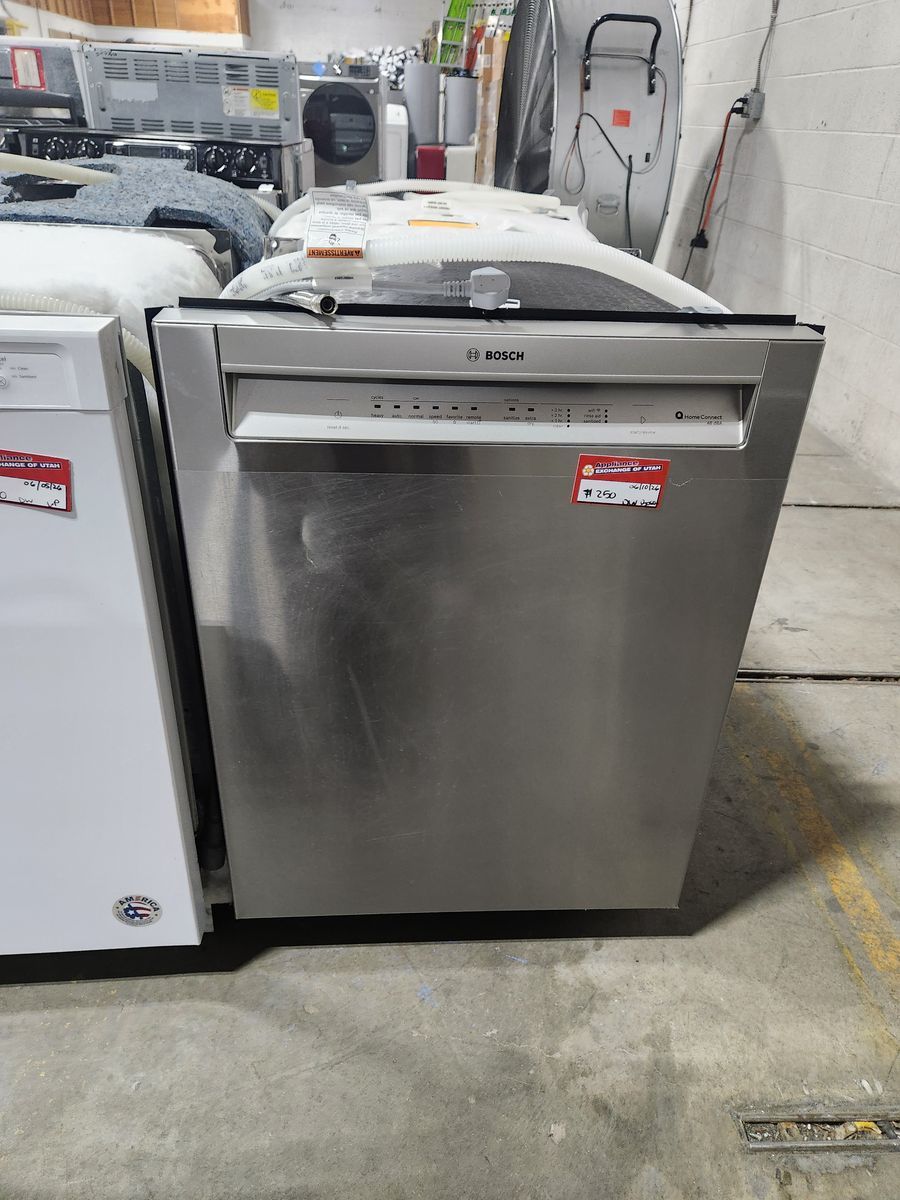 BOSCH 24" Stainless Steel Built-In Dishwasher - W-Warranty
