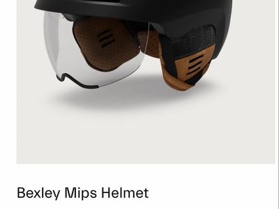 Giro Bexley MIPS Adult Cycling Helmet - Matte Black, Size S (51-55 cm) - Integrated Shield & Light