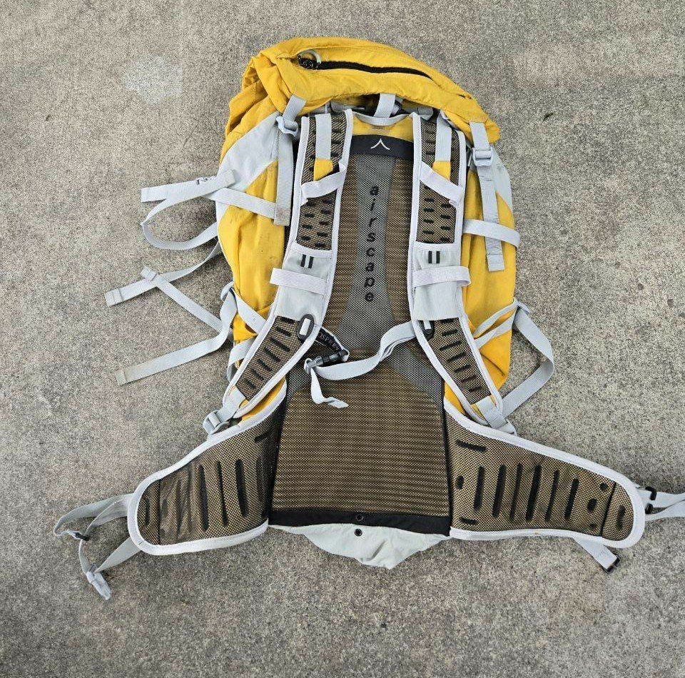 Main image 10
