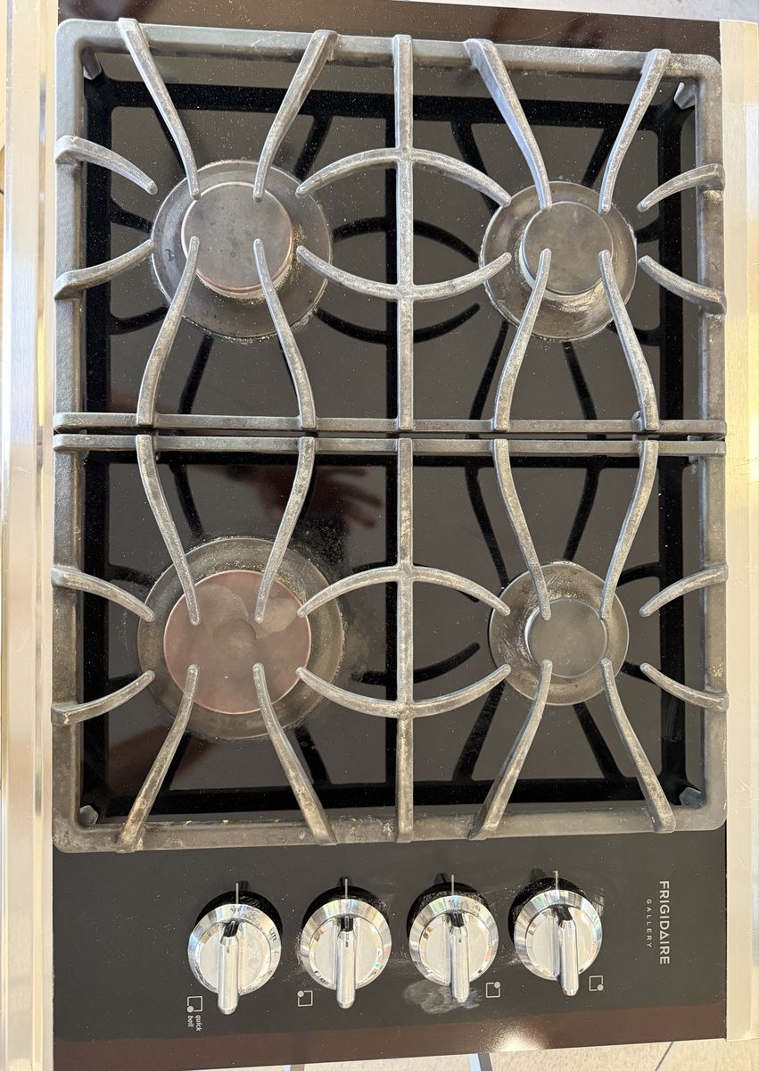 Frigidaire Gallery 4-Burner Gas Cooktop Stainless Steel & Black