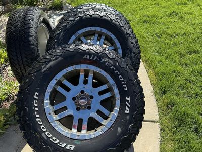 Set Of Jeep Wheels And Tires 35x12.5R18