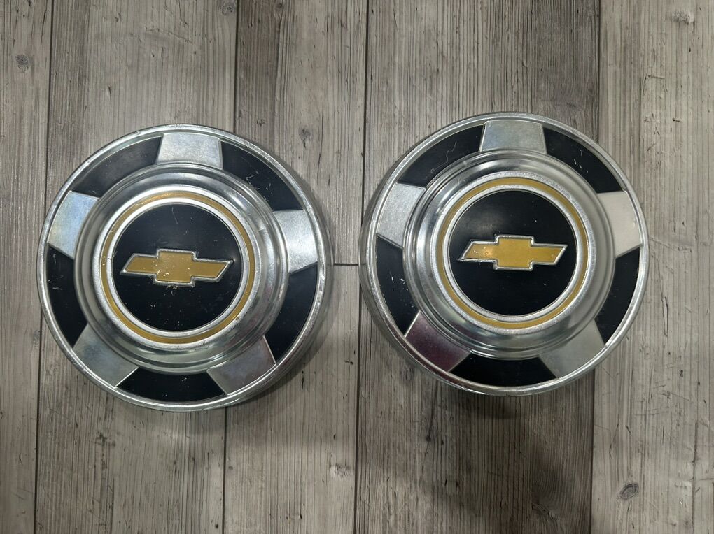 Chevrolet hubcaps