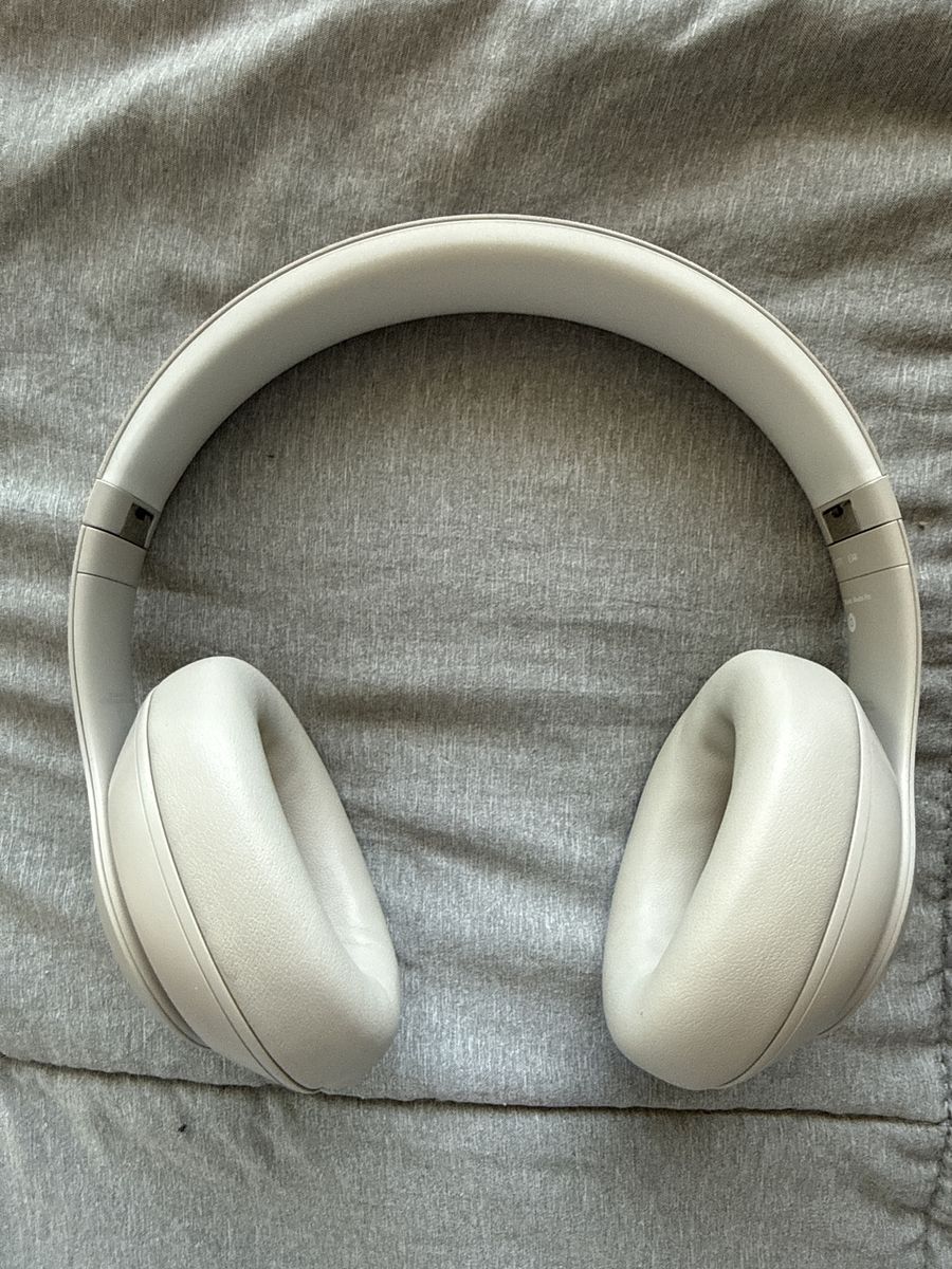 Beats Studio pro headphones
