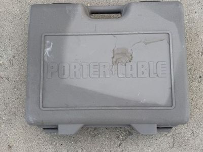 PORTER-CABLE 6931 Plunge Base Router Kit with 1001 Fixed Base & Case