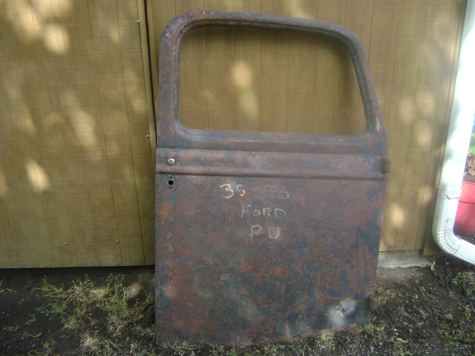 1935 ford pickup door