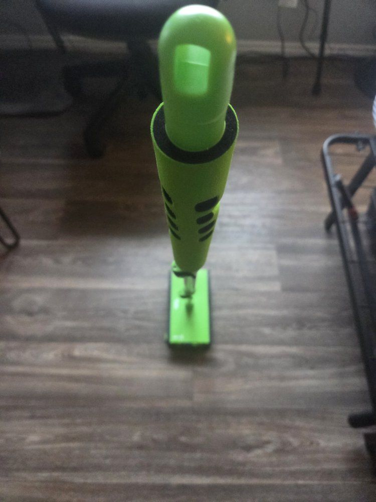 Blade Maid Green Microfiber Cleaning Mop with Telescoping Handle
