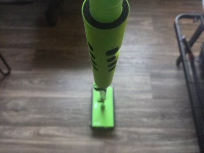 Blade Maid Green Microfiber Cleaning Mop with Telescoping Handle