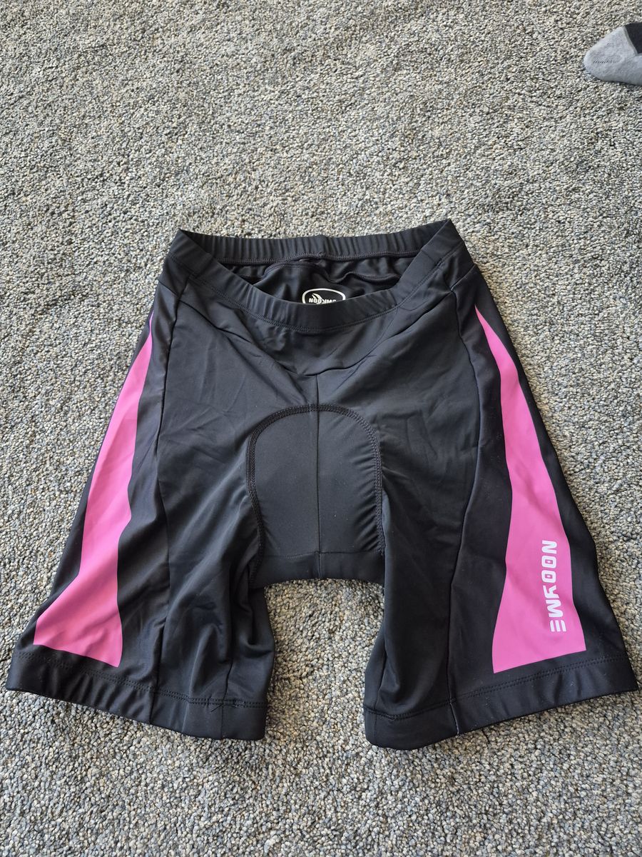 Cycling shorts