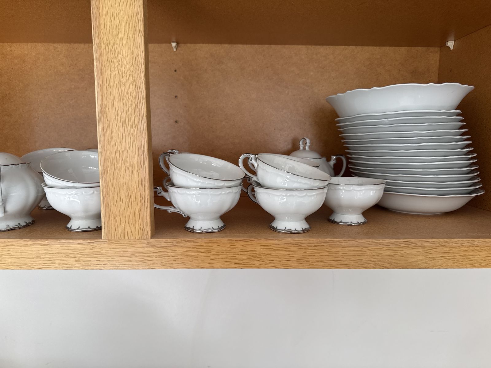 Full Vintage China Set.