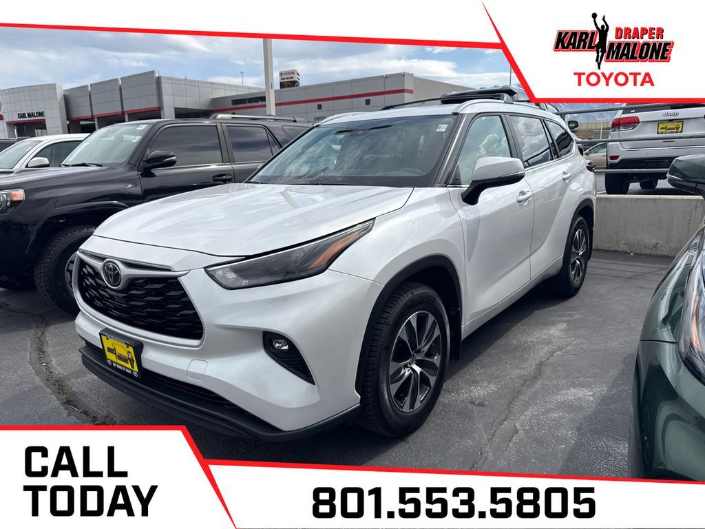 2024 Toyota Highlander XLE